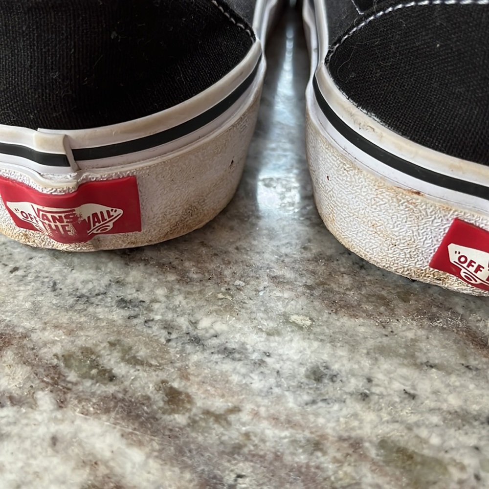 Vans - Picture 4 of 5